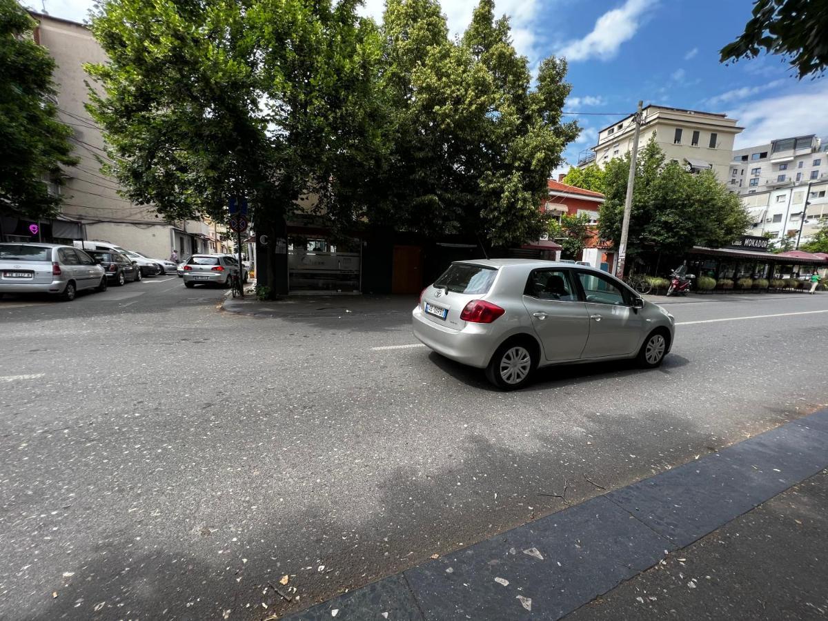 Boulevard Apartment Tirana Zewnętrze zdjęcie